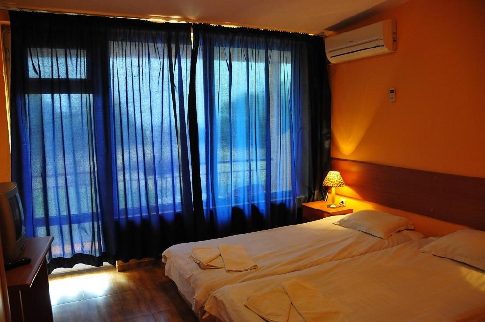 Hotel Surf Primorsko Værelse billede